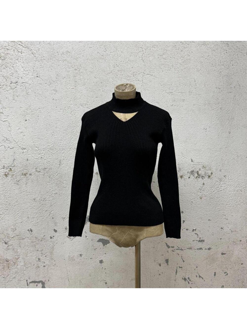 Y2K Vintage Black Ribbed Keyhole Knit Top